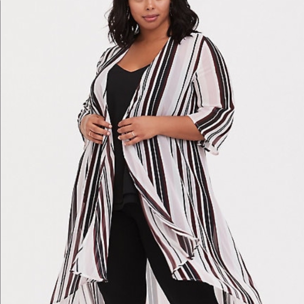 Torrid Striped kimono NWT size 3/4